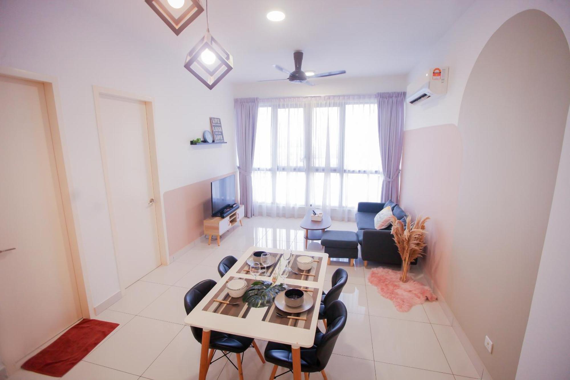 Econest Apartment By The One - Educity Nusajaya Нусаджая Екстериор снимка