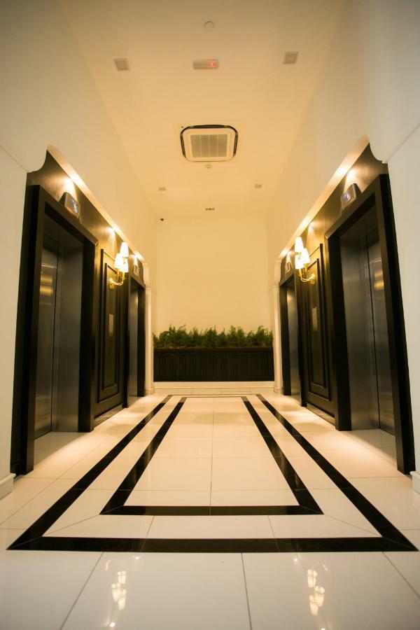 Econest Apartment By The One - Educity Nusajaya Нусаджая Екстериор снимка