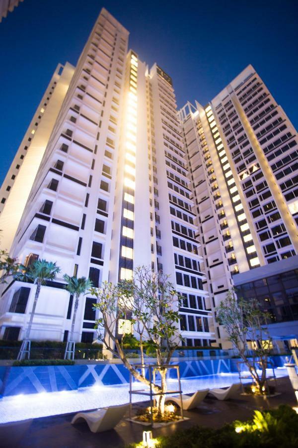 Econest Apartment By The One - Educity Nusajaya Нусаджая Екстериор снимка